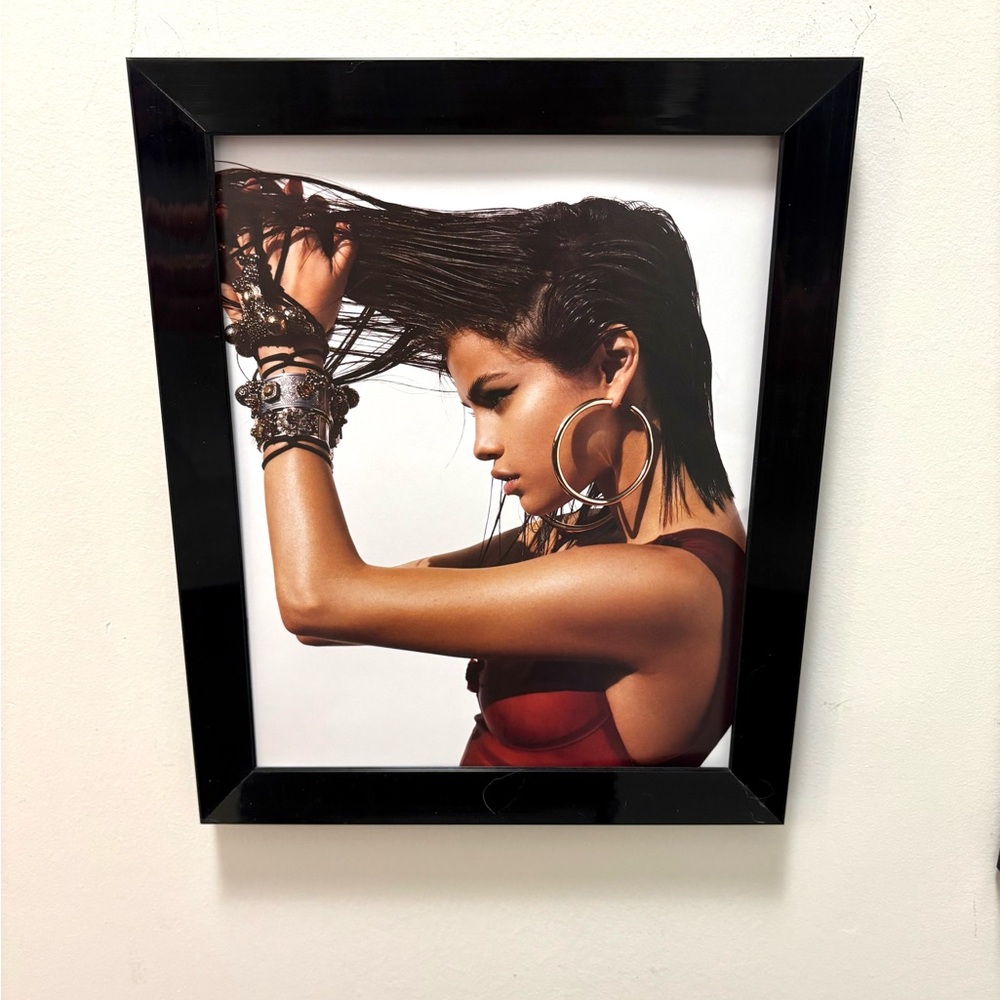 Selena Gomez 2017 Vogue Framed 8x10 photograph
